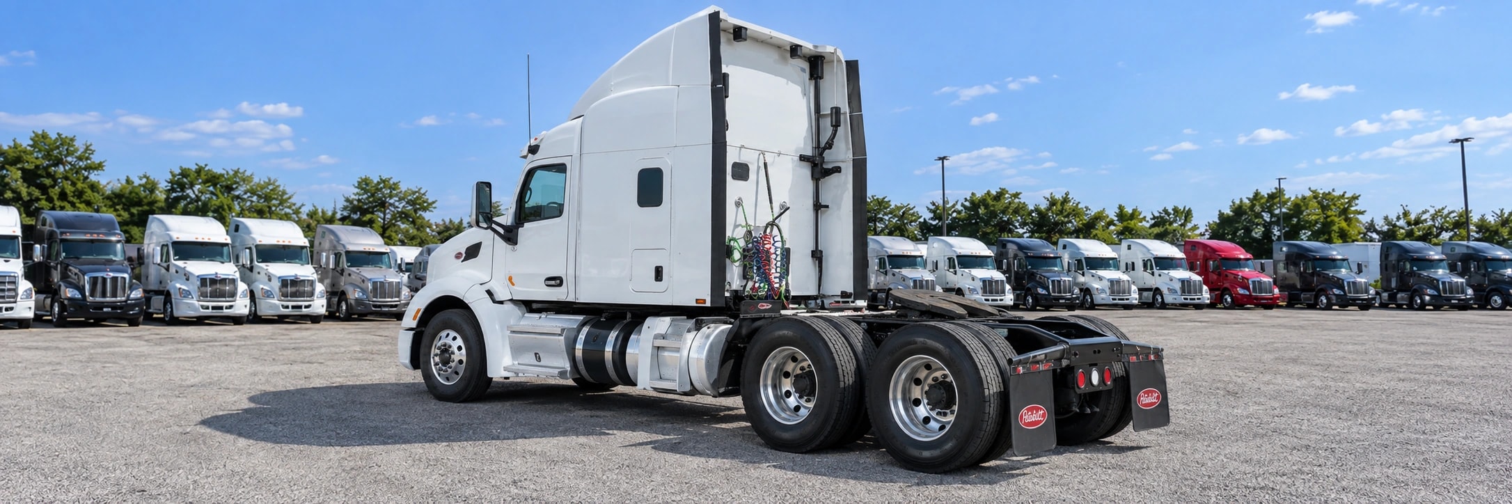2021 Peterbilt — photo 4 of 4