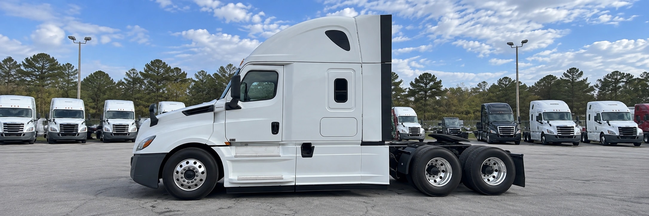 2016 Freightliner — photo 4 of 4