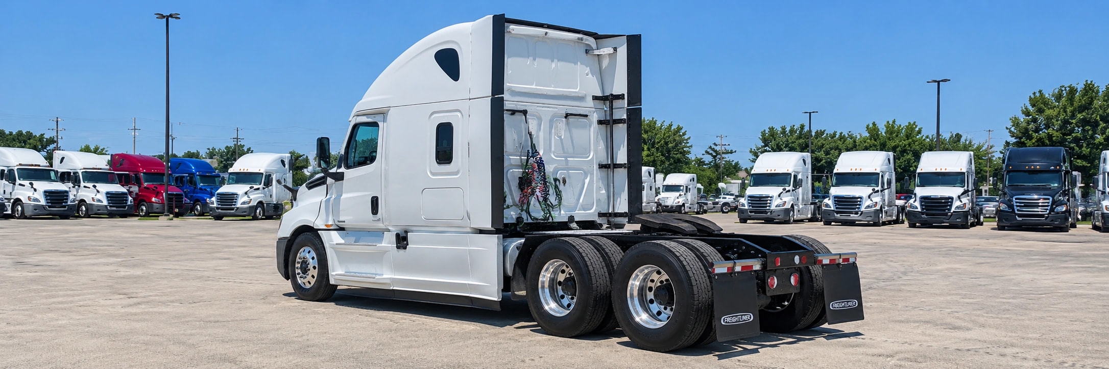2020 Freightliner — photo 3 of 4