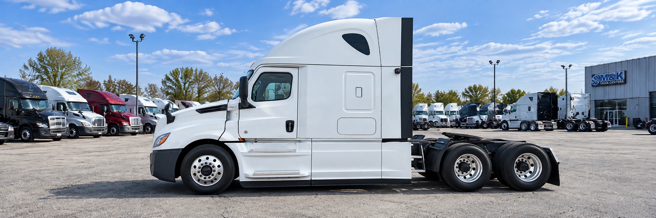 2018 Freightliner — photo 2 of 4